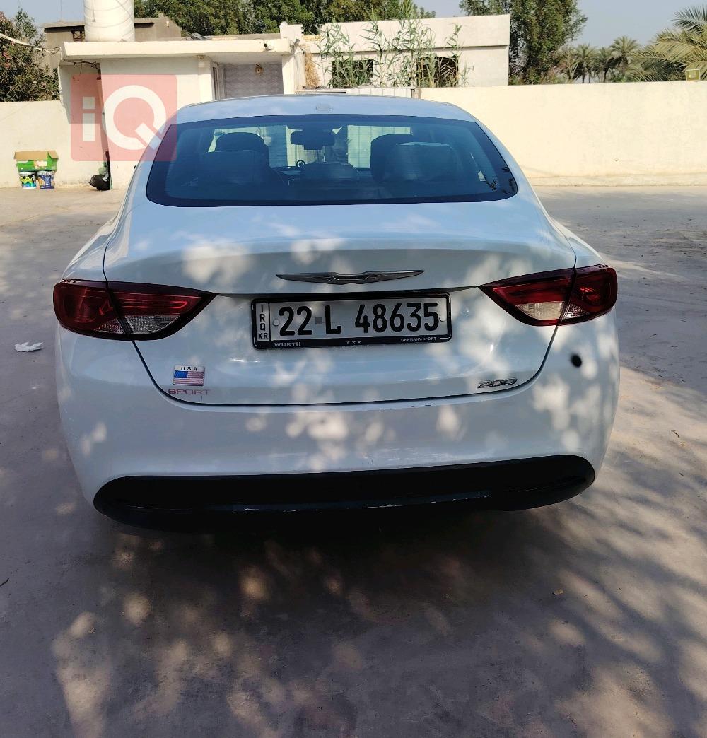 كرايسلر 200